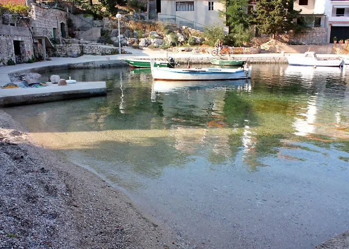 Διαμέρισμα By The Sea Basina, Hvar - 4620
